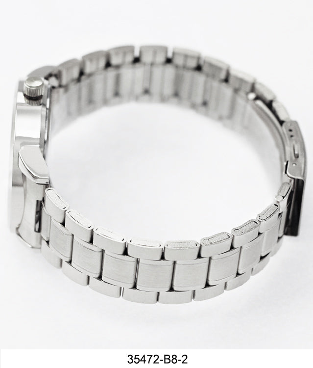 3547 - Reloj con banda de metal en caja