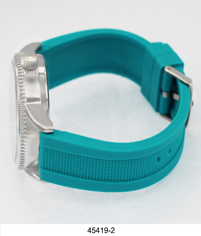 4541 - Reloj con correa de silicona