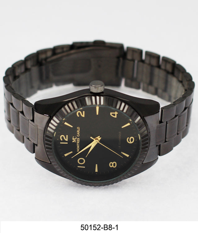 5015 - Reloj con banda de metal en caja