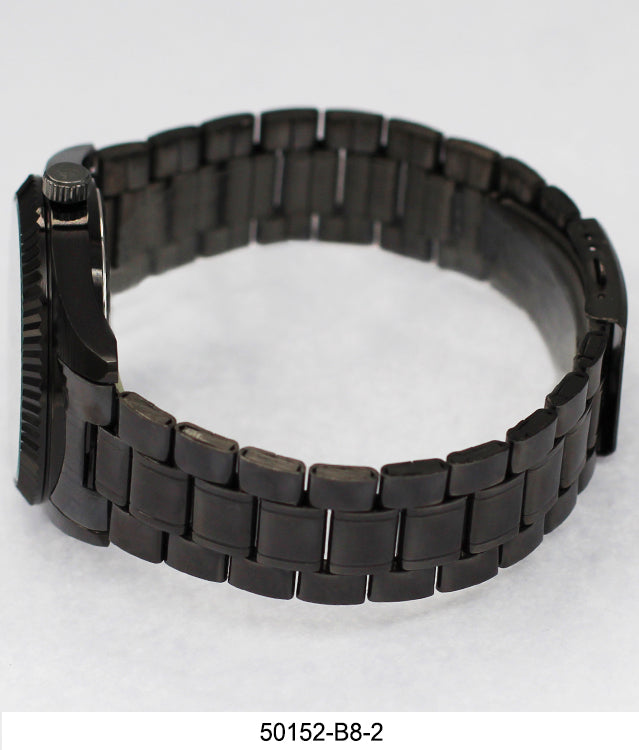 5015 - Reloj con banda de metal en caja