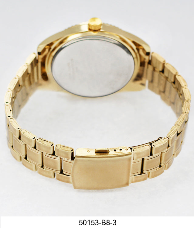5015 - Reloj con banda de metal en caja