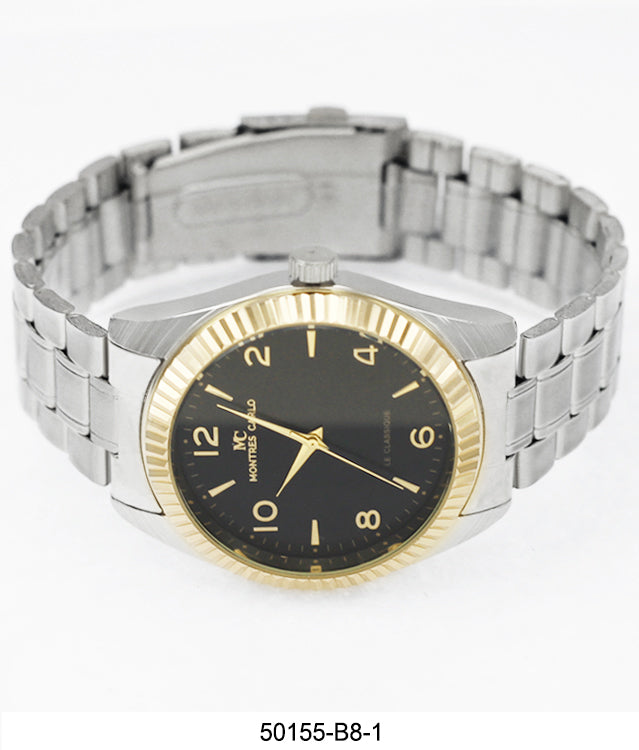 5015 - Reloj con banda de metal en caja